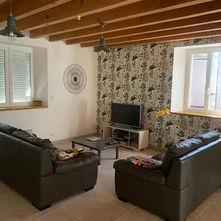 Lafenial *